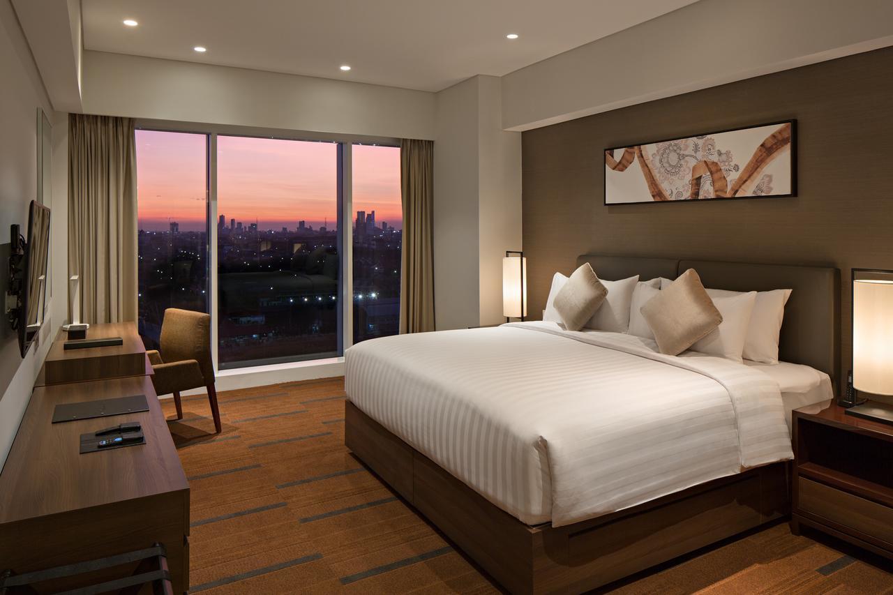 Oakwood Hotel & Residence Surabaya Eksteriør billede
