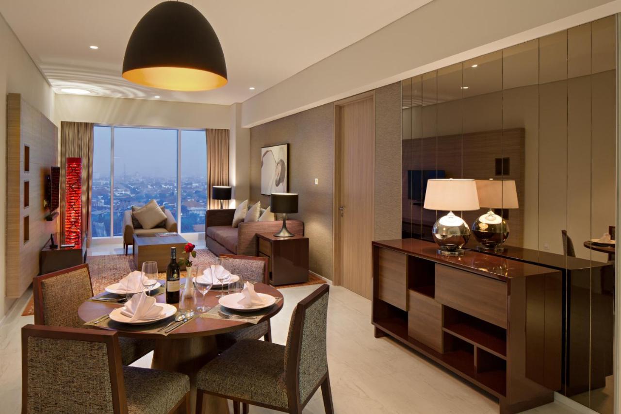 Oakwood Hotel & Residence Surabaya Eksteriør billede